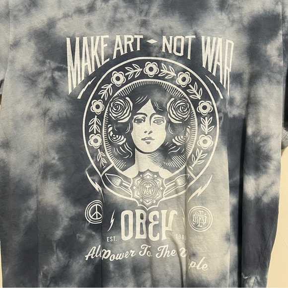 Obey Make Art Not War T-Shirt - Picture 2 of 3